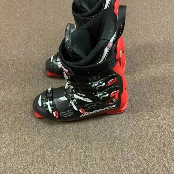 Nordica Sportmachine 100 21-22 Ski Boots - Picture 3 of 4